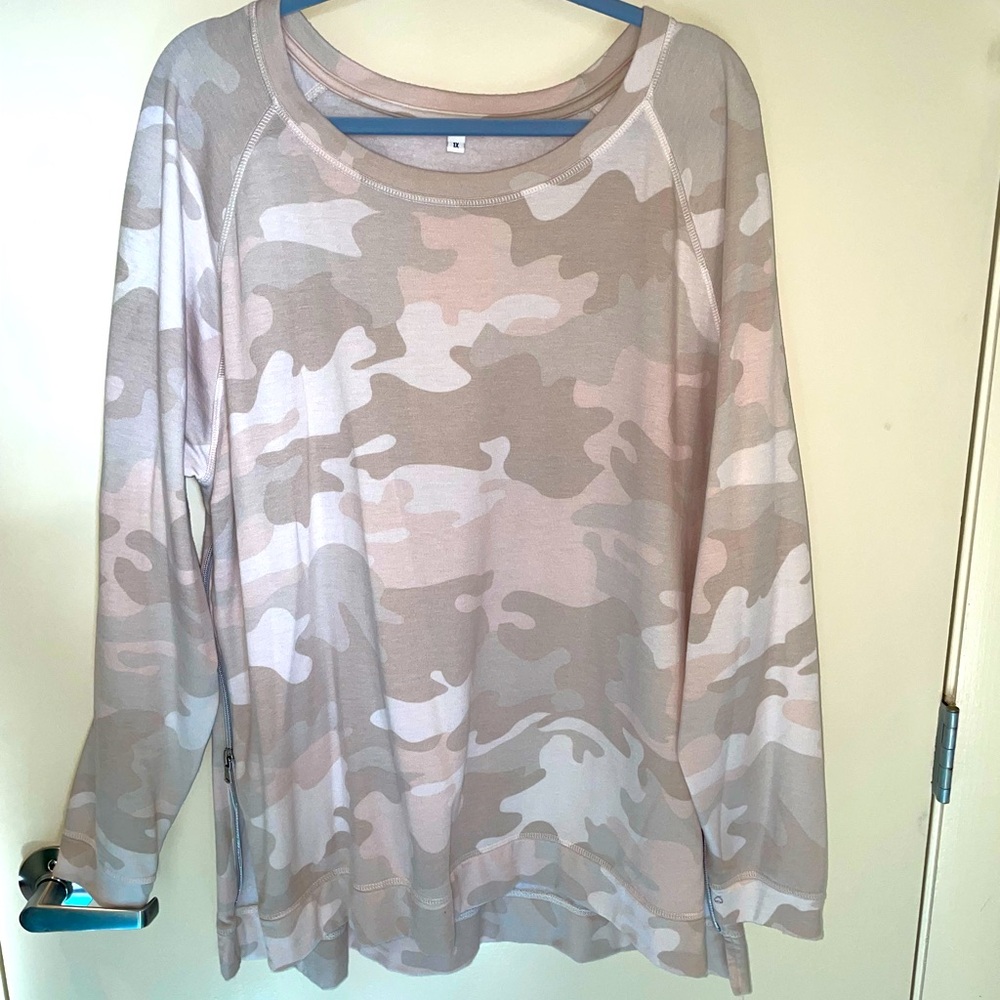 Stella & Dot sweatshirt